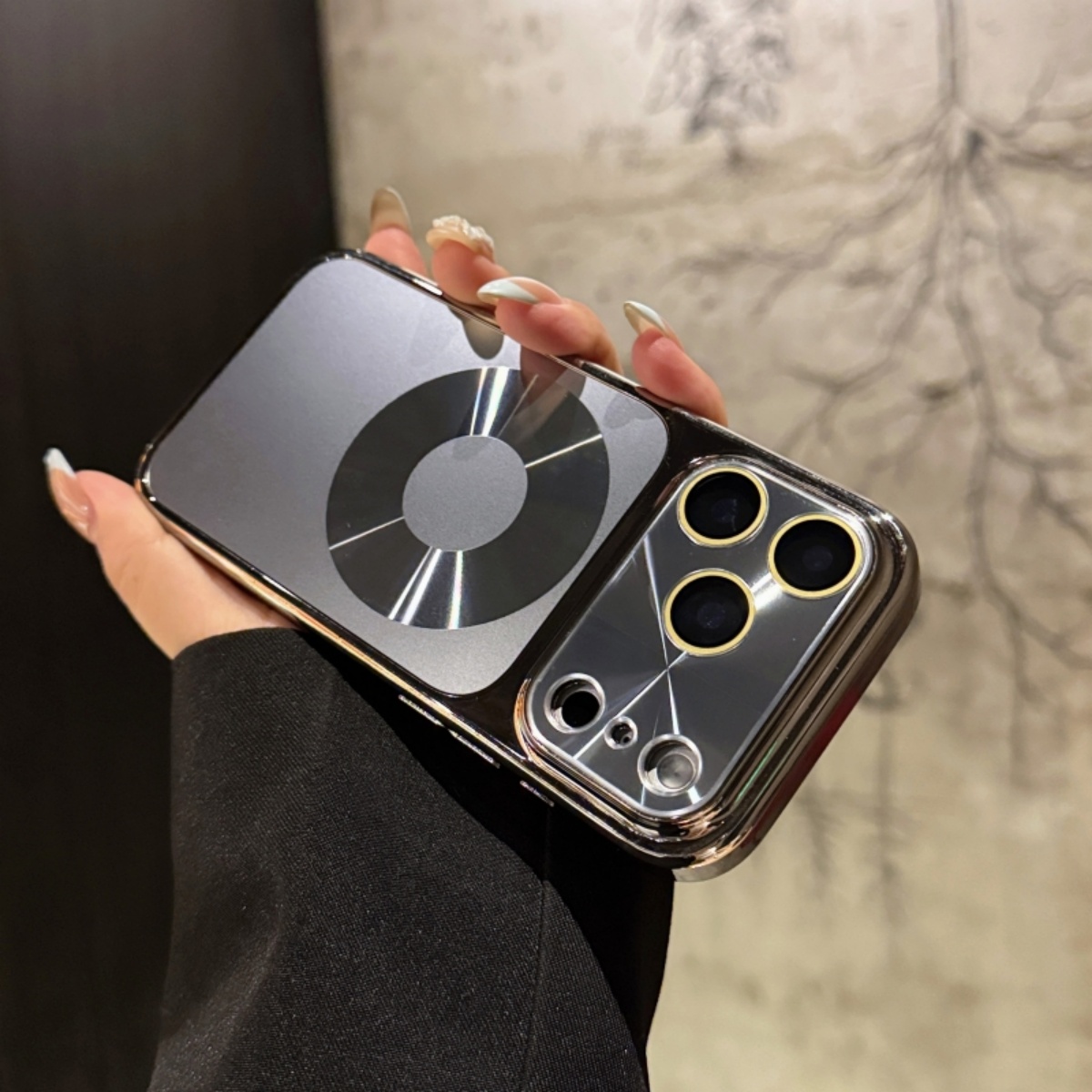 Custodia Magnetica Lucida di L - Luxury Plating Case recensione e prezzo