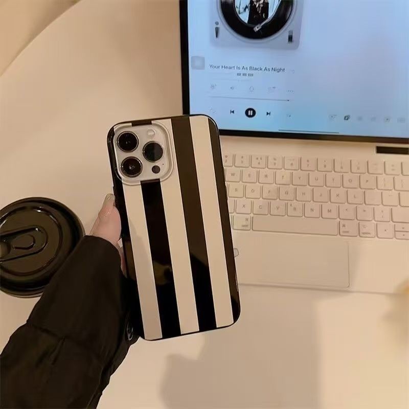 Cover per iPhone con design ar - Phone Cases Drawing recensione e prezzo